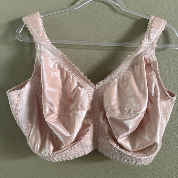 Playtex Pink Full-Coverage Bra with Supportive Padded Straps Size 44DDD - Picture 15 of 16